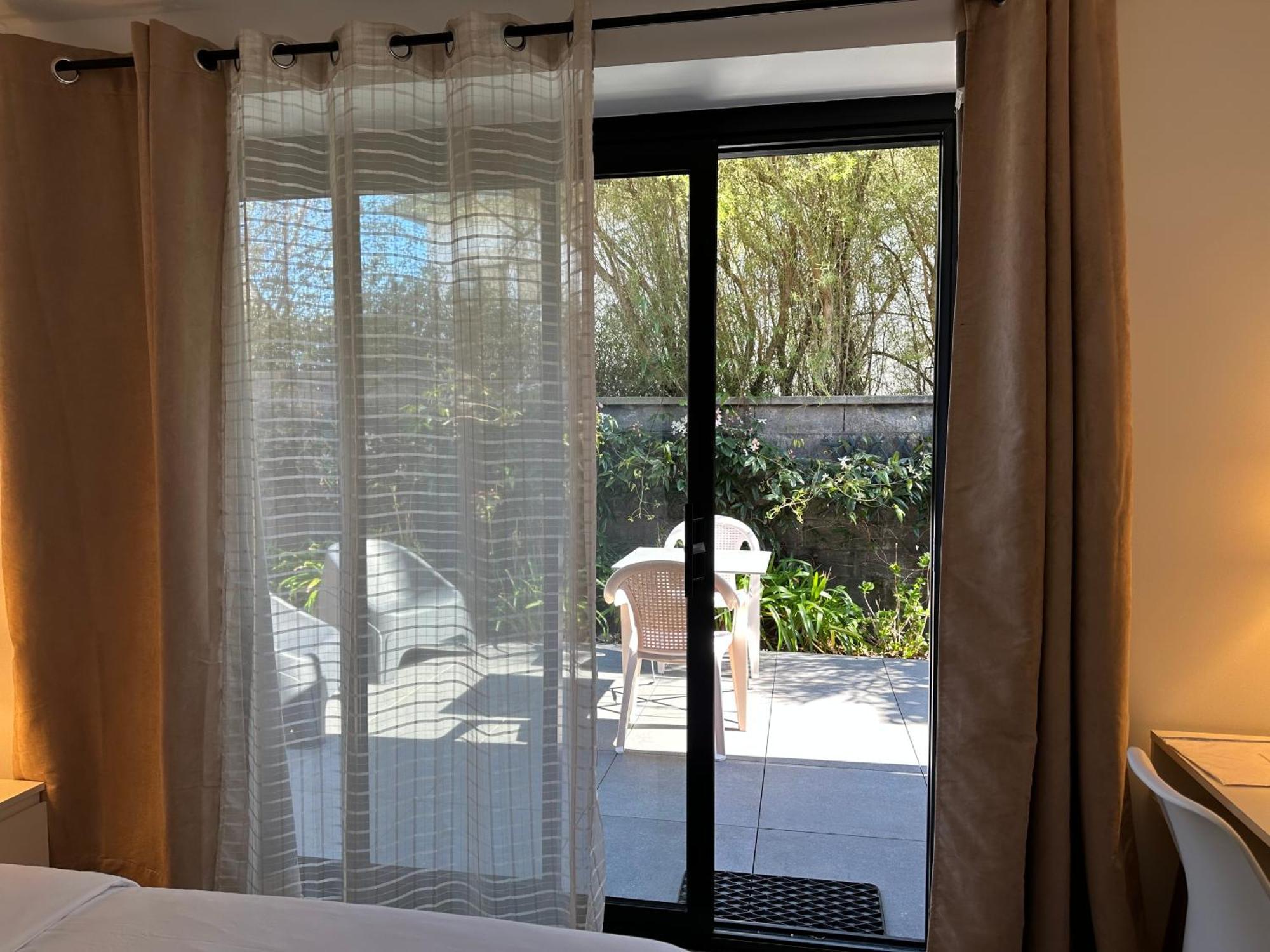 Chez Minh Thu Apartment เปโรส กีเรค ภายนอก รูปภาพ